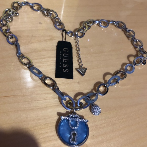 Guess necklace - Picture 3 of 7